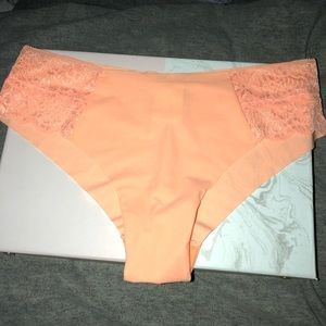 PINK Victoria Secret Underwear Size Medium BMWT